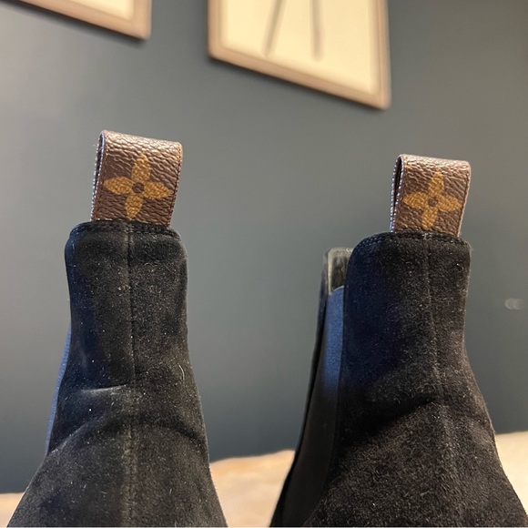 Louis Vuitton Black Suede Chelsea Boots - Picture 3 of 11
